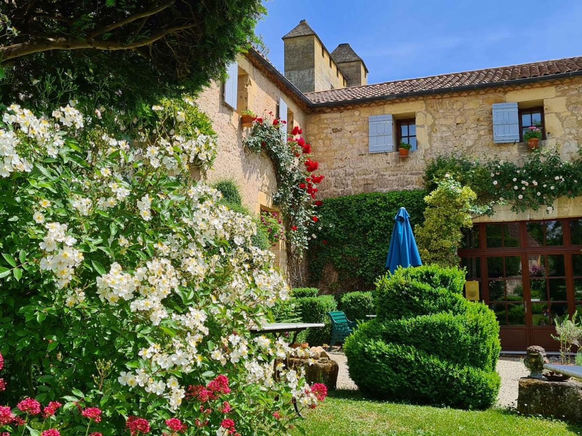 Ferme De Tayac - Charme Avec Pool Hotel Les Eyzies Exterior photo